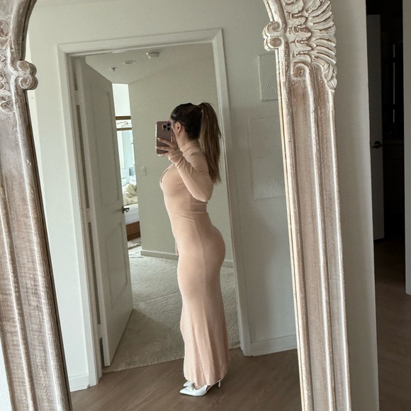 Lovers and Friends Pink Knit Maxi Dress with Slit XS - Picture 7 of 9